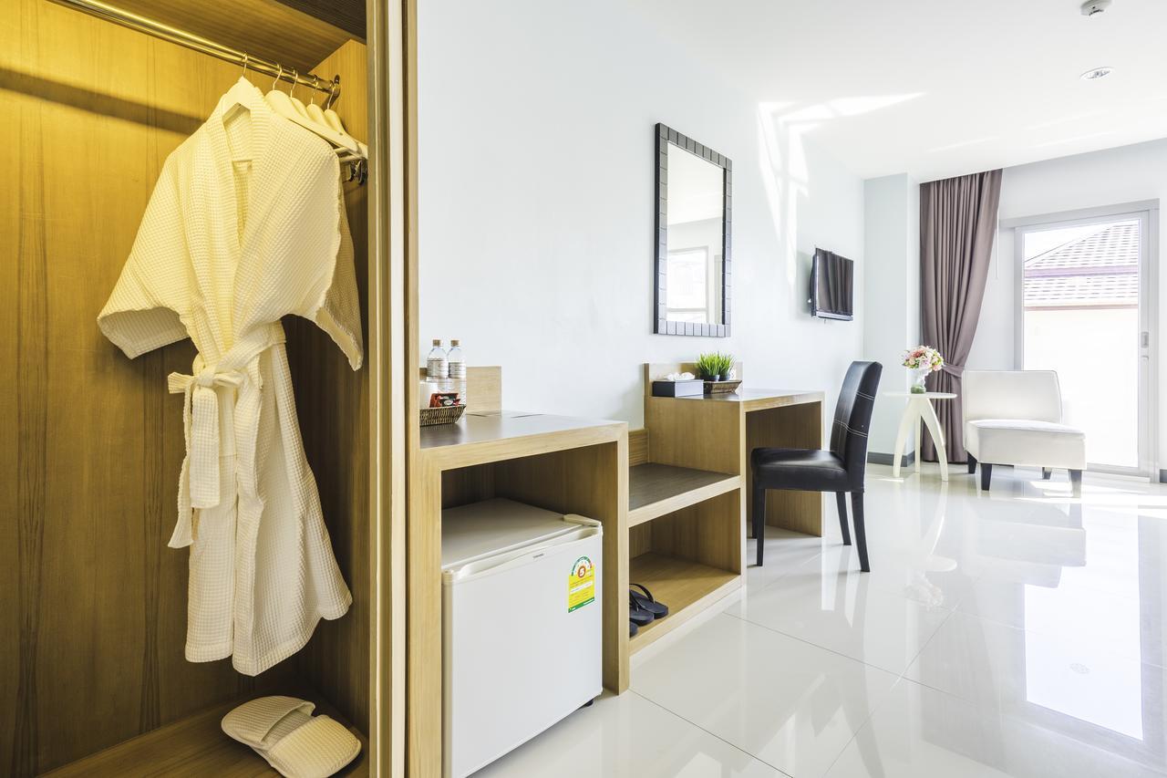 Vapa Hotel - Sha Extra Plus Phuket Buitenkant foto