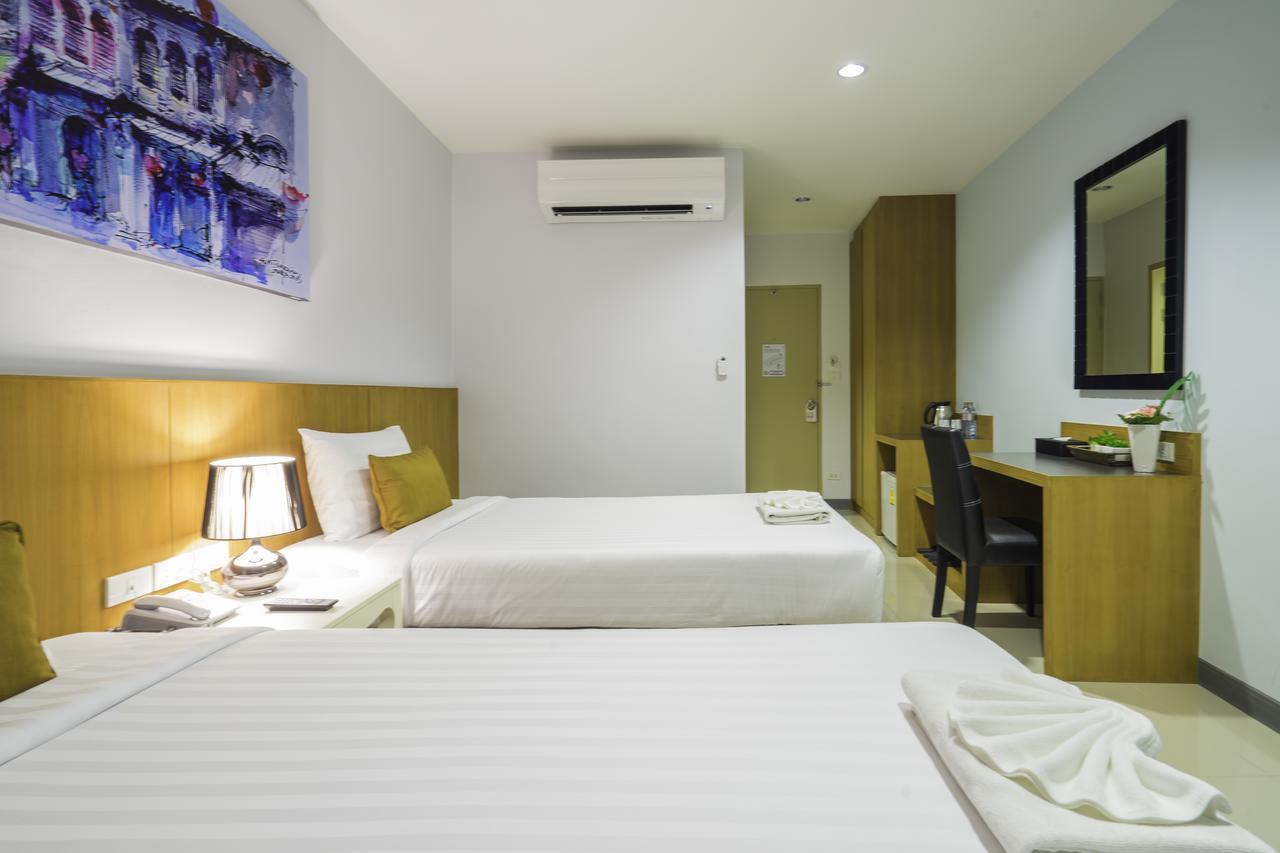 Vapa Hotel - Sha Extra Plus Phuket Buitenkant foto
