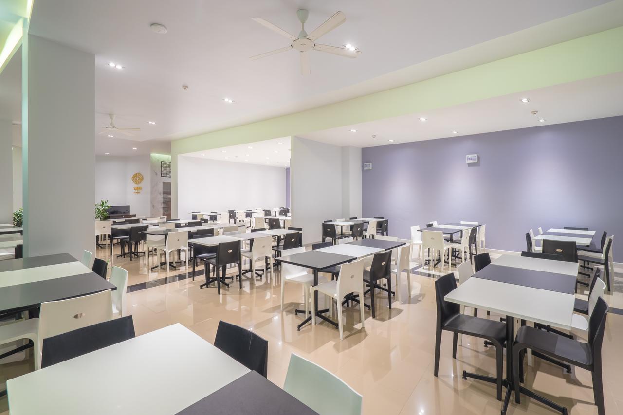 Vapa Hotel - Sha Extra Plus Phuket Buitenkant foto