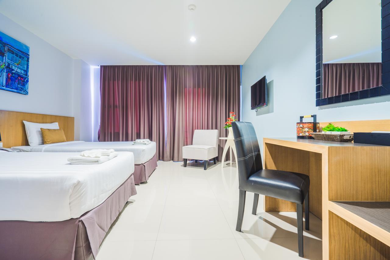 Vapa Hotel - Sha Extra Plus Phuket Buitenkant foto