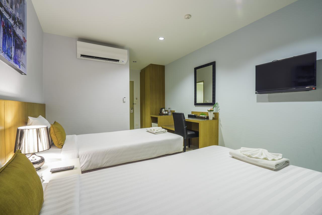 Vapa Hotel - Sha Extra Plus Phuket Buitenkant foto